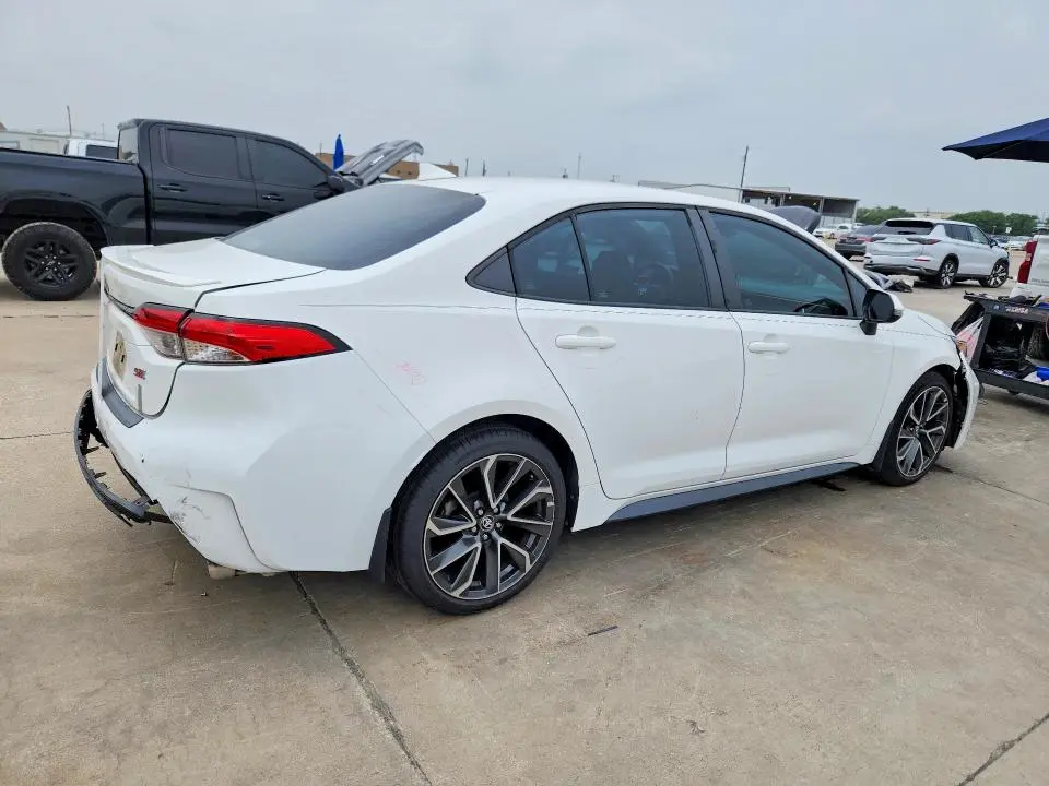2021 TOYOTA COROLLA SE  