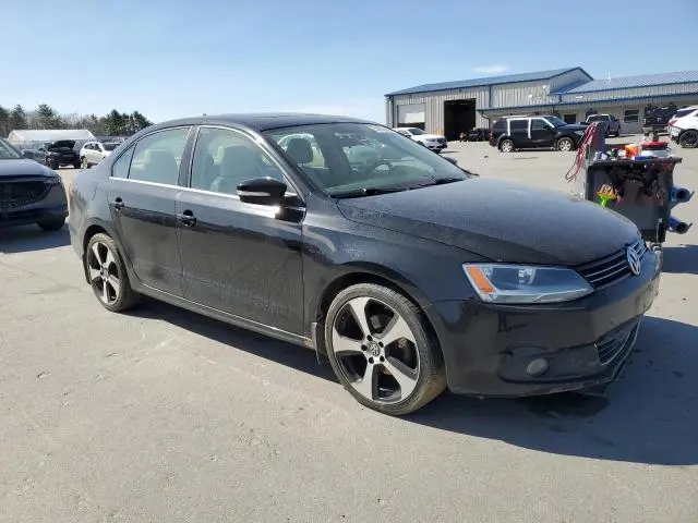 2013 VOLKSWAGEN JETTA SEL  