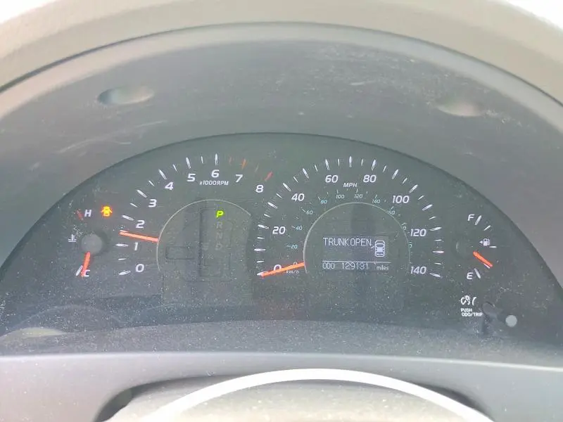 2011 TOYOTA CAMRY XLE  