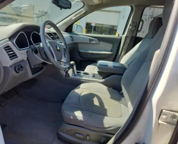 2021 CHEVROLET TRAVERSE LT  