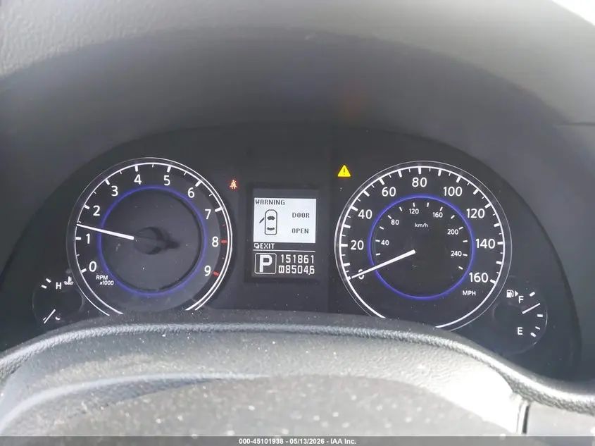 2015 INFINITI Q40  