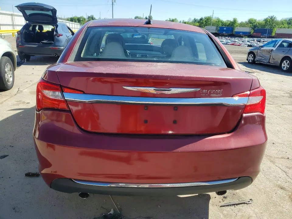 2013 CHRYSLER 200 LX  
