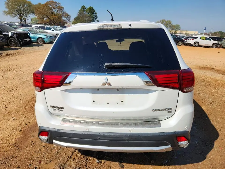 2016 MITSUBISHI OUTLANDER SE  