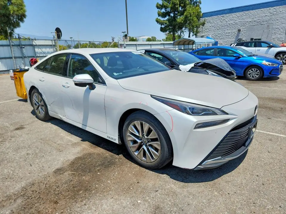 2023 TOYOTA MIRAI XLE  