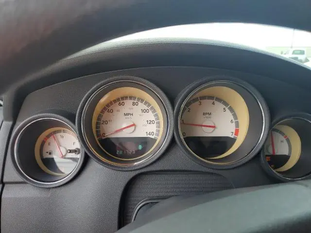 2010 DODGE CHARGER   