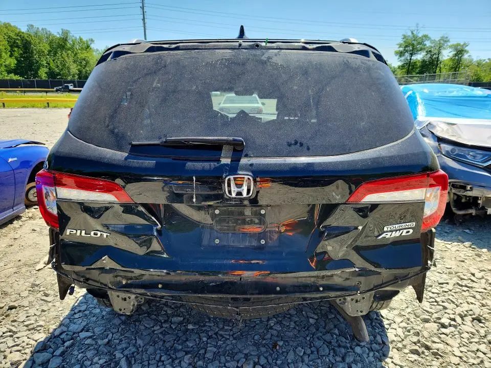 2019 HONDA PILOT TOURING  