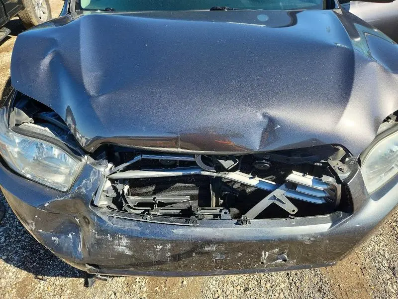 2010 TOYOTA HIGHLANDER BASE  