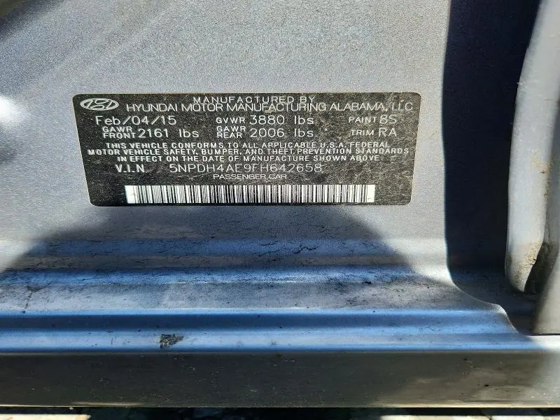 2015 HYUNDAI ELANTRA SE  