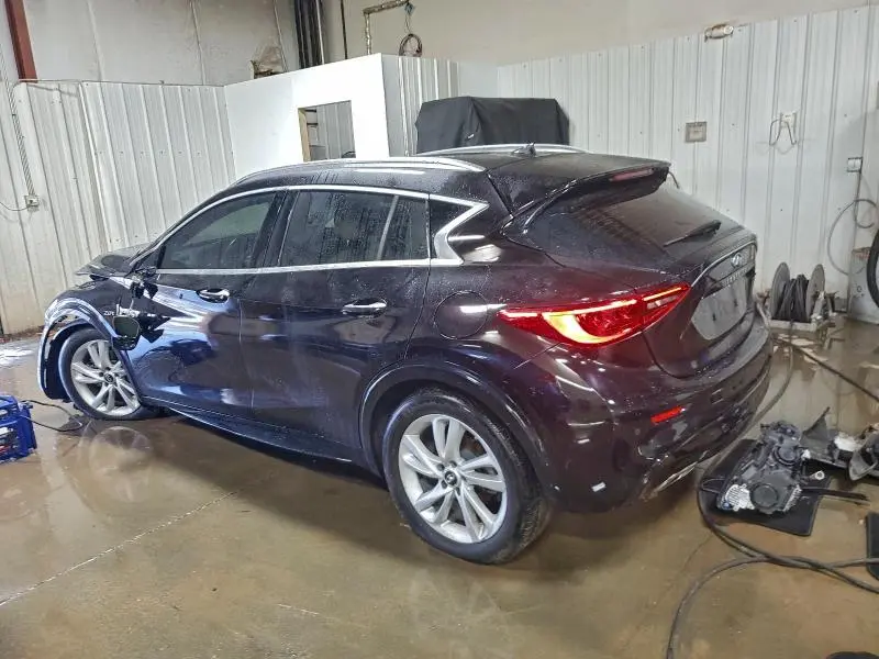 2017 INFINITI QX30 BASE  