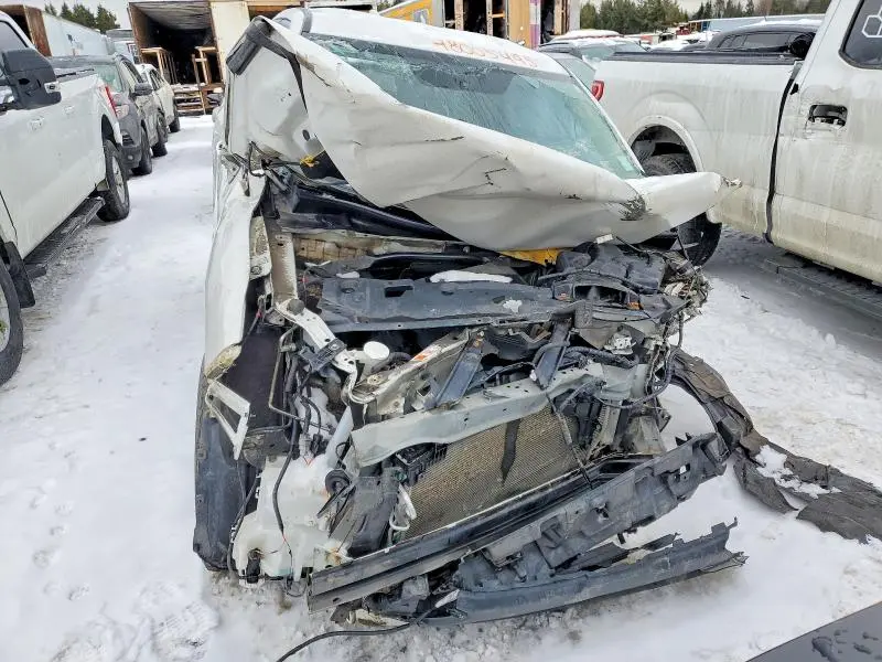 2019 MITSUBISHI ECLIPSE CROSS ES  