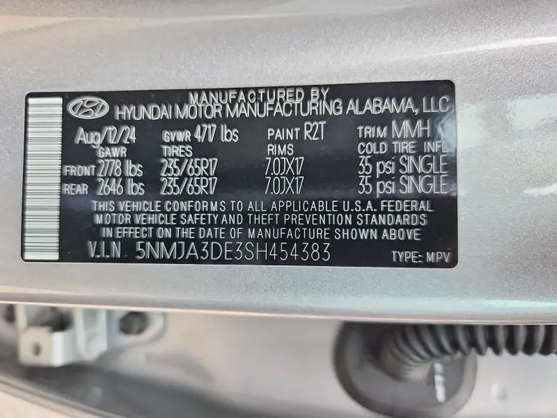 2025 HYUNDAI TUCSON SE  