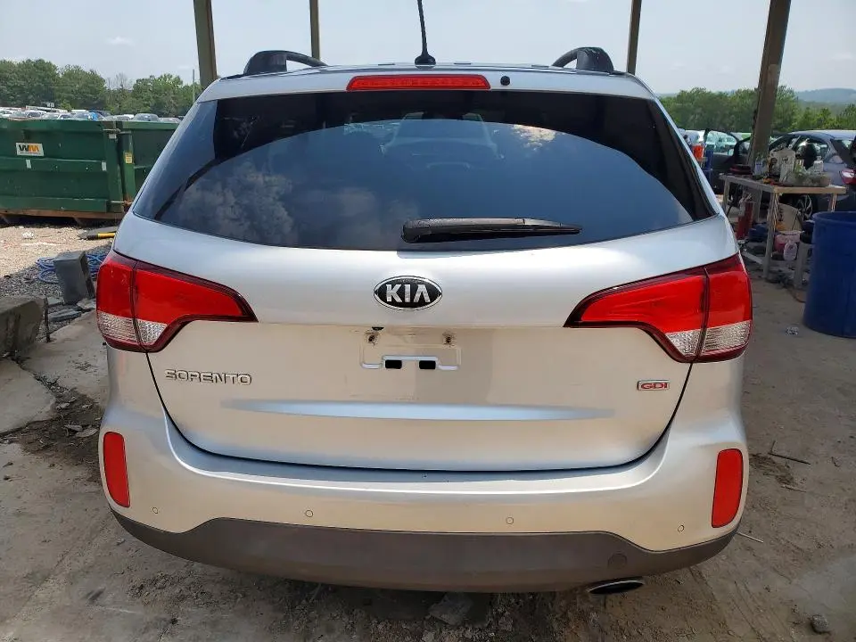 2015 KIA SORENTO LX  