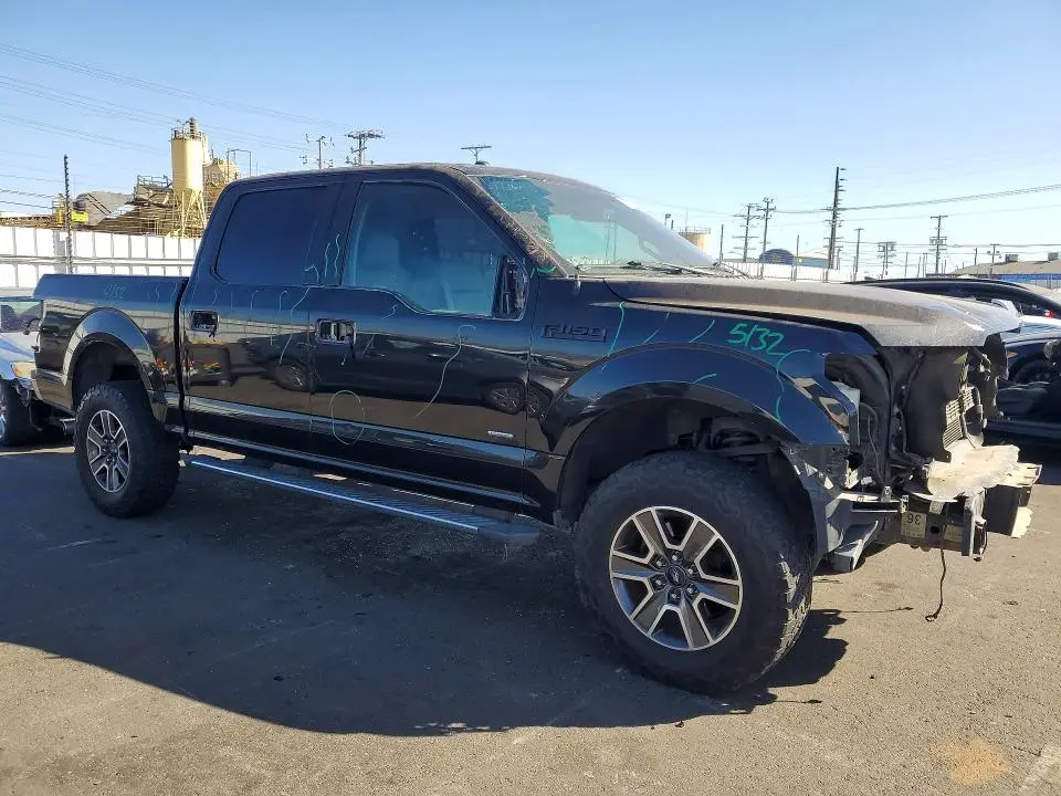 2015 FORD F150 SUPERCREW  