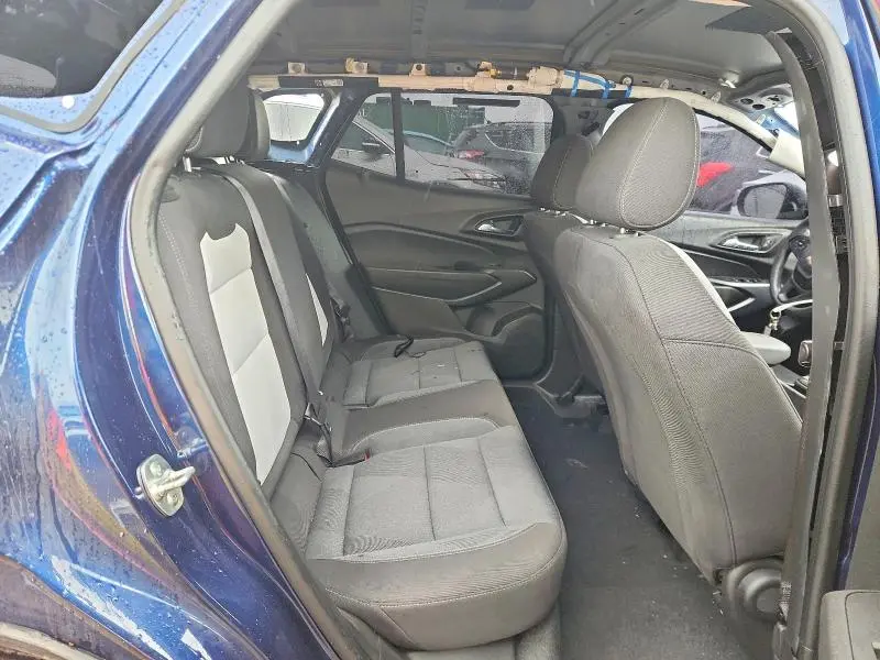 2024 CHEVROLET TRAX LS  