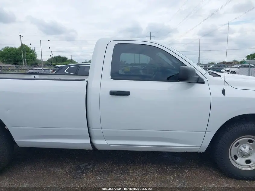 2019 RAM 1500 CLASSIC TRADESMAN  4X4 8' BOX
