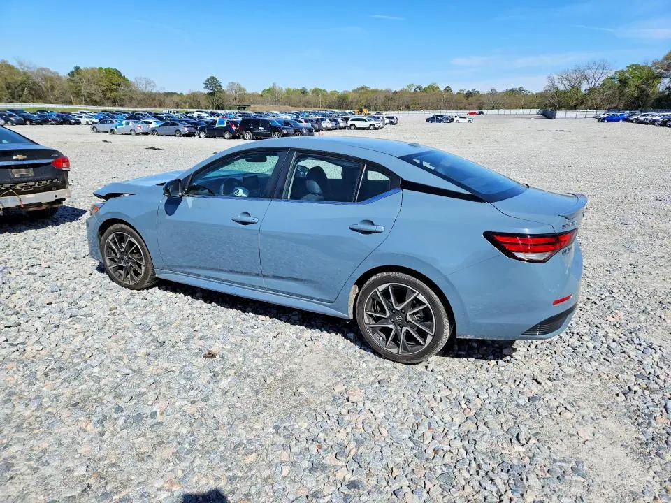 2025 NISSAN SENTRA SR  