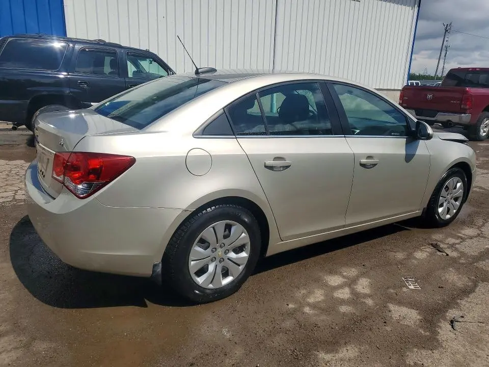 2015 CHEVROLET CRUZE LT  