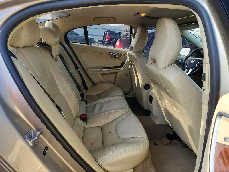 2014 VOLVO S60 T5  