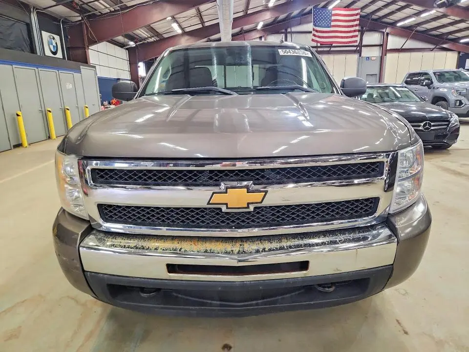 2011 CHEVROLET SILVERADO K1500 LT  