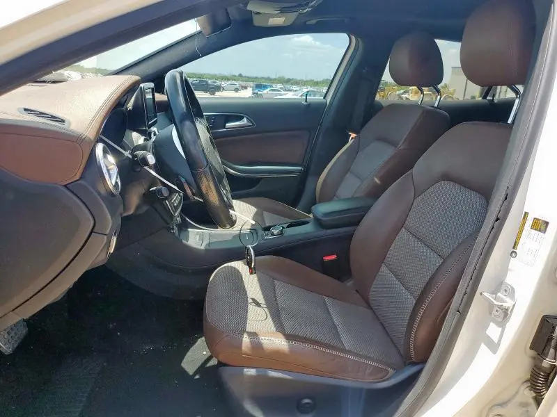2015 MERCEDES-BENZ GLA 250 4MATIC  