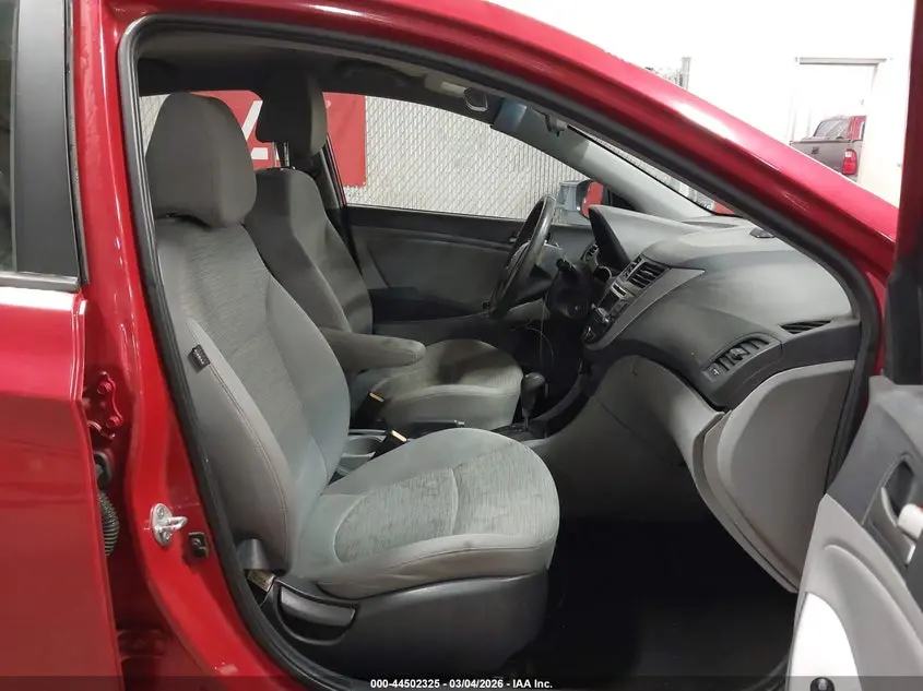 2015 HYUNDAI ACCENT GLS