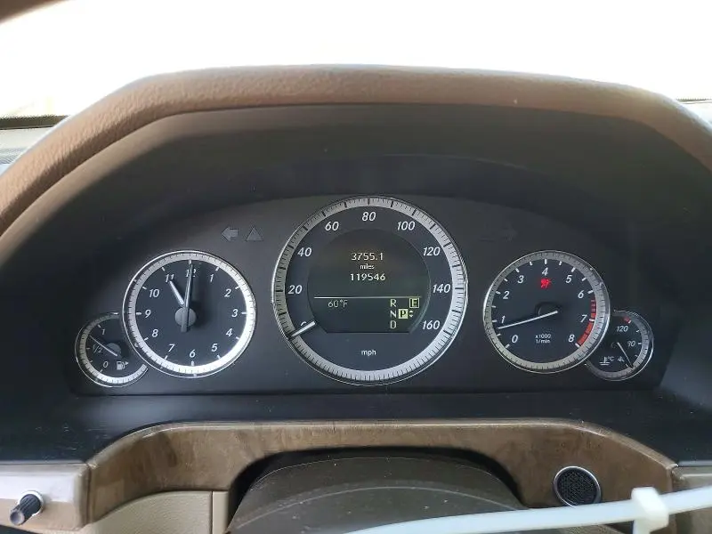 2011 MERCEDES-BENZ E 350  