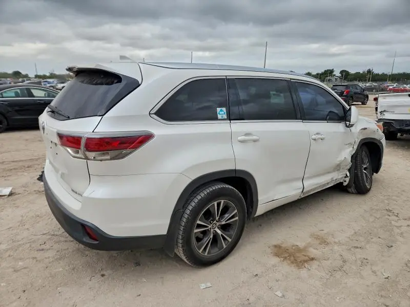2016 TOYOTA HIGHLANDER XLE  