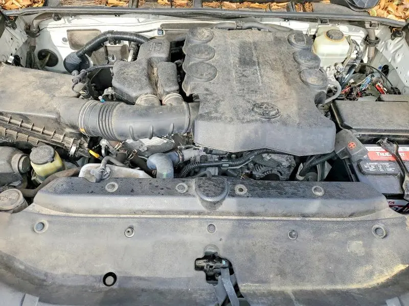 2014 TOYOTA 4RUNNER SR5  