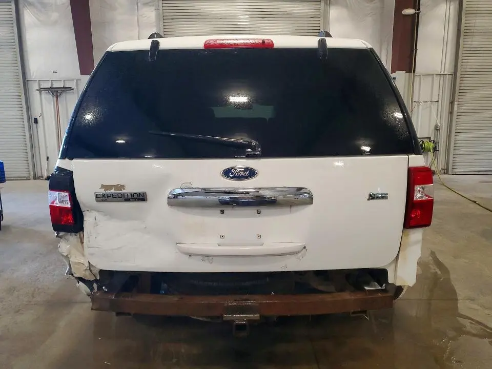 2011 FORD EXPEDITION EL XLT  