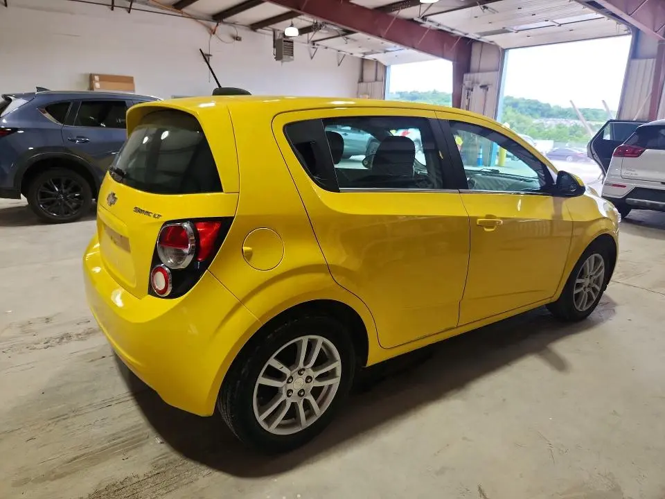 2015 CHEVROLET SONIC LT  