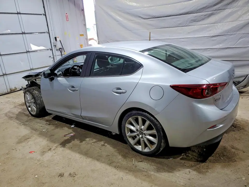2017 MAZDA 3 TOURING  