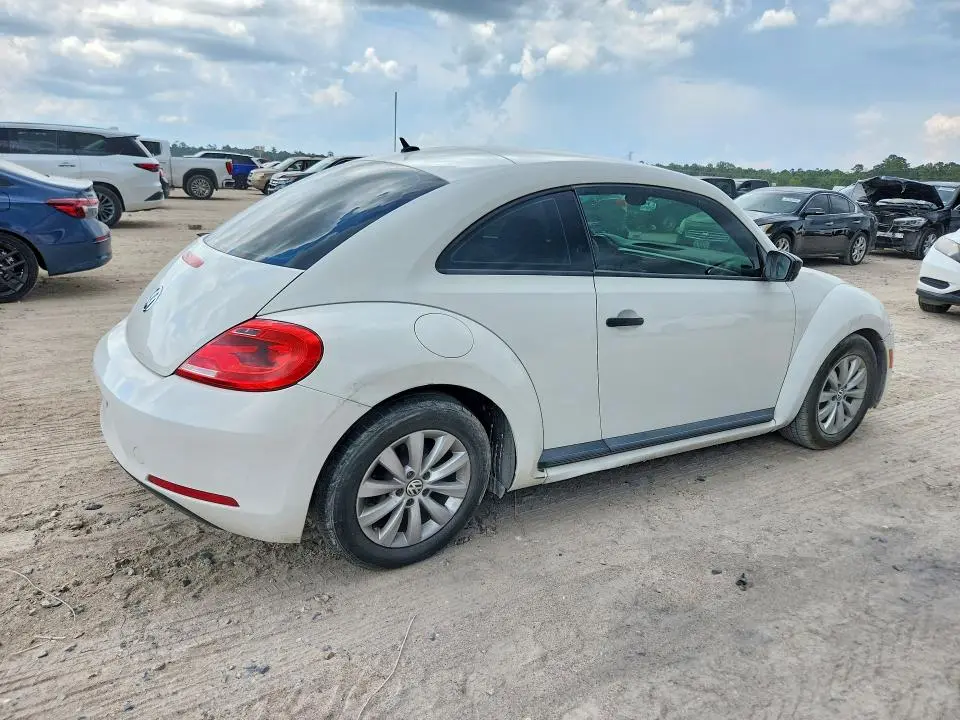 2013 VOLKSWAGEN BEETLE   