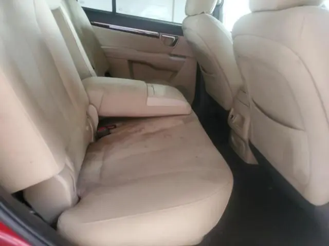 2011 HYUNDAI SANTA FE GLS  