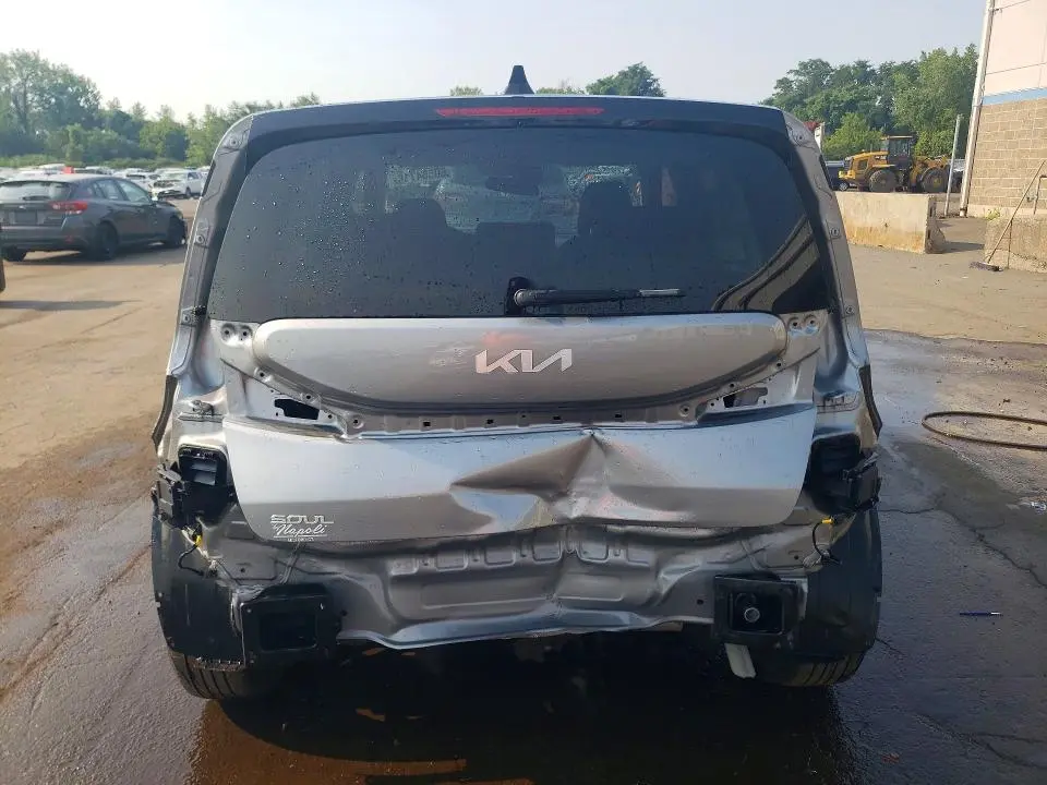 2024 KIA SOUL LX  