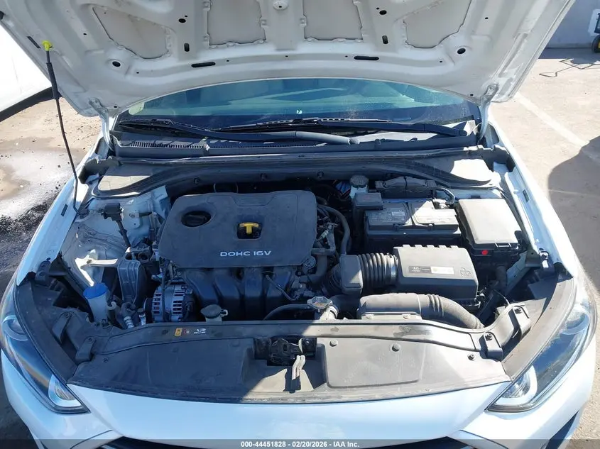 2018 HYUNDAI ELANTRA SE