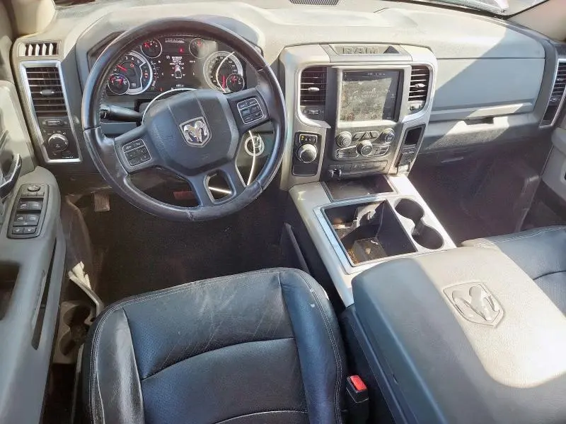 2015 RAM 1500 SLT  