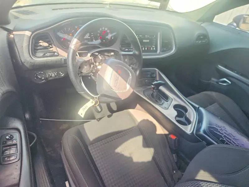 2022 DODGE CHALLENGER SXT  