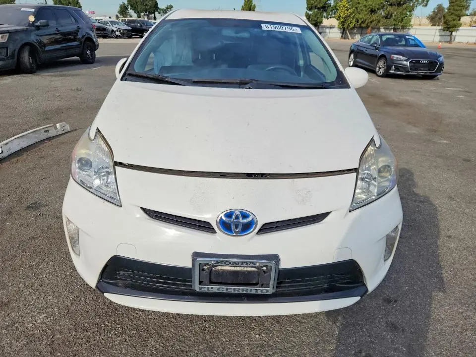 2014 TOYOTA PRIUS TWO  
