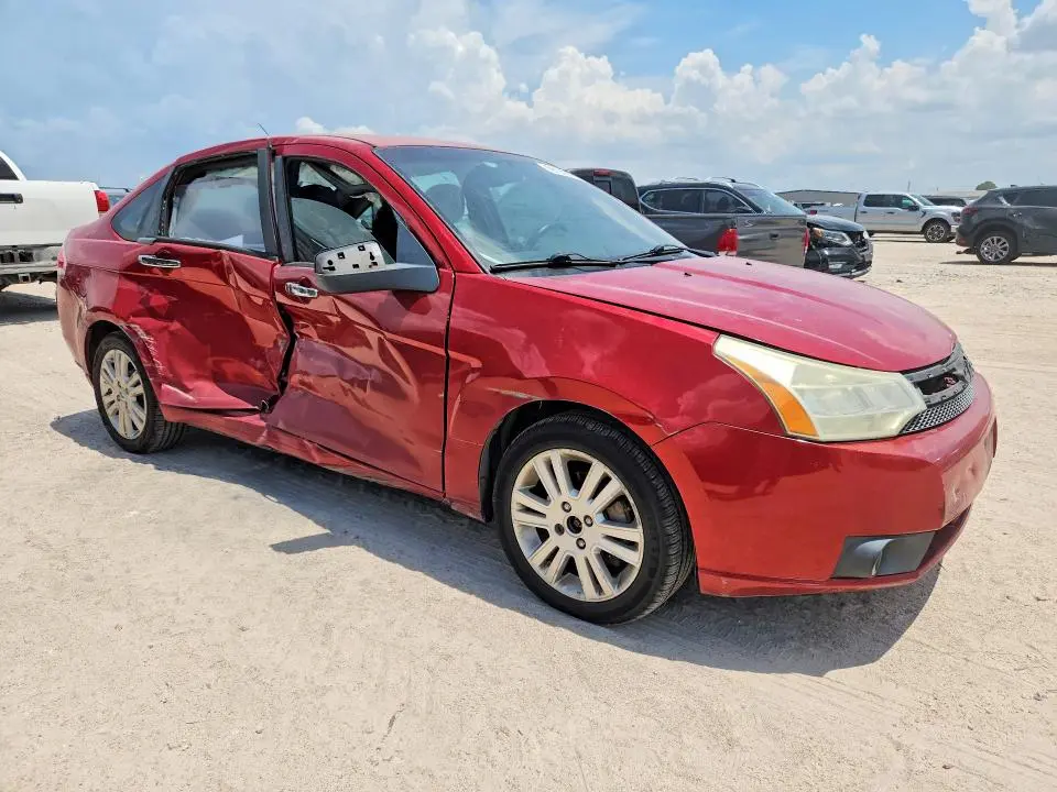 2010 FORD FOCUS SEL  