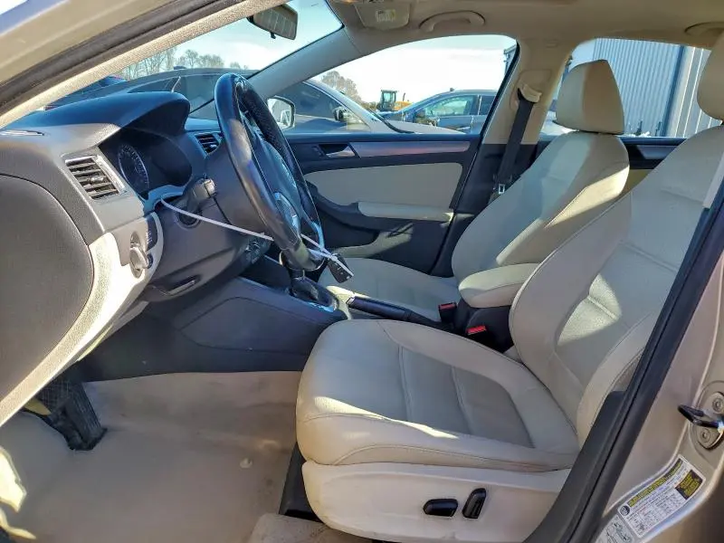 2013 VOLKSWAGEN JETTA TDI  