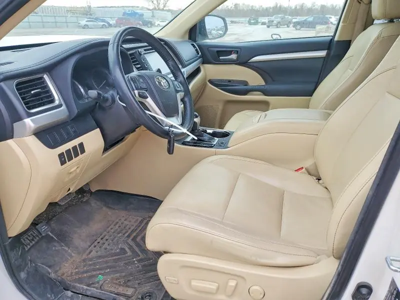 2015 TOYOTA HIGHLANDER XLE  