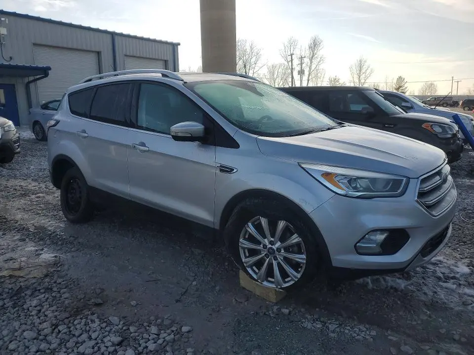 2017 FORD ESCAPE TITANIUM  