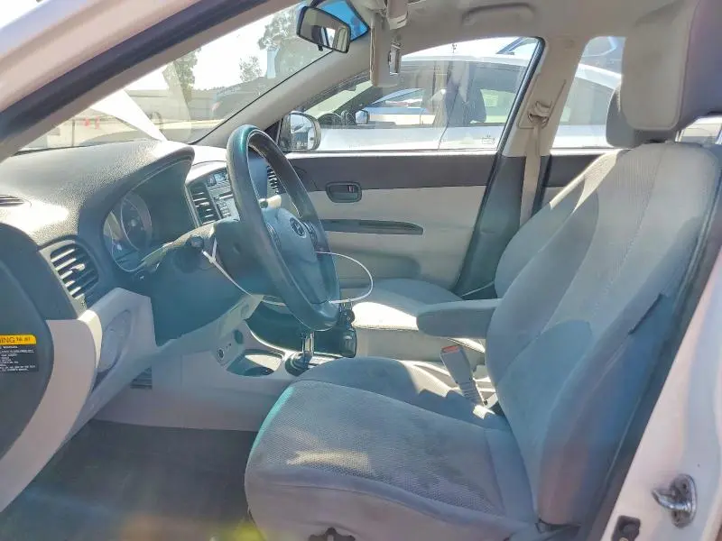 2011 HYUNDAI ACCENT GLS  