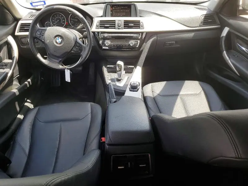 2017 BMW 320 I  