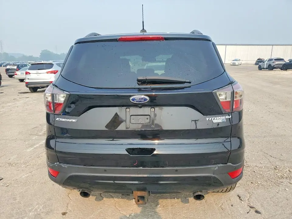 2017 FORD ESCAPE TITANIUM  