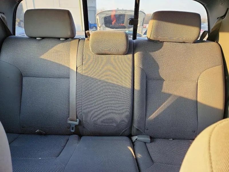2011 TOYOTA TACOMA V6  