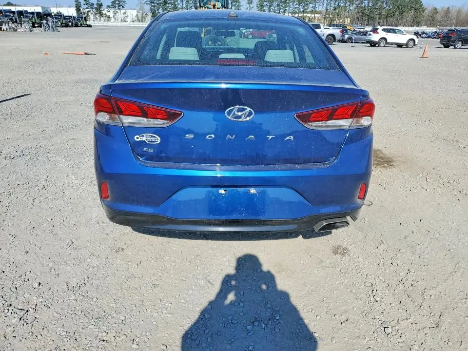 2018 HYUNDAI SONATA SE  