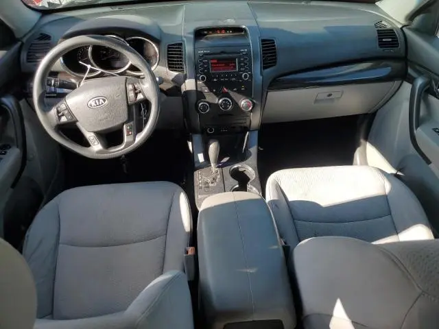 2011 KIA SORENTO BASE  