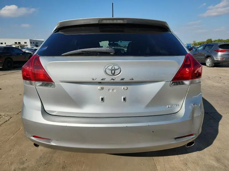 2013 TOYOTA VENZA LE  
