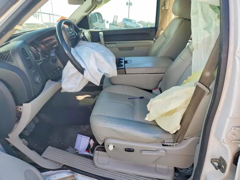 2010 CHEVROLET SILVERADO K1500 LT  